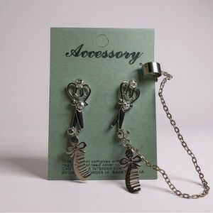 Chic Silver and Black Bow Hair Chain